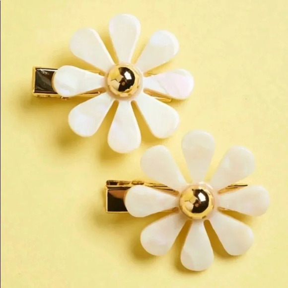 EACH Jewels Caroline Flower Daisy Hair Clip Barrette 2 Pack Pearl White‎ Gold - Picture 2 of 4